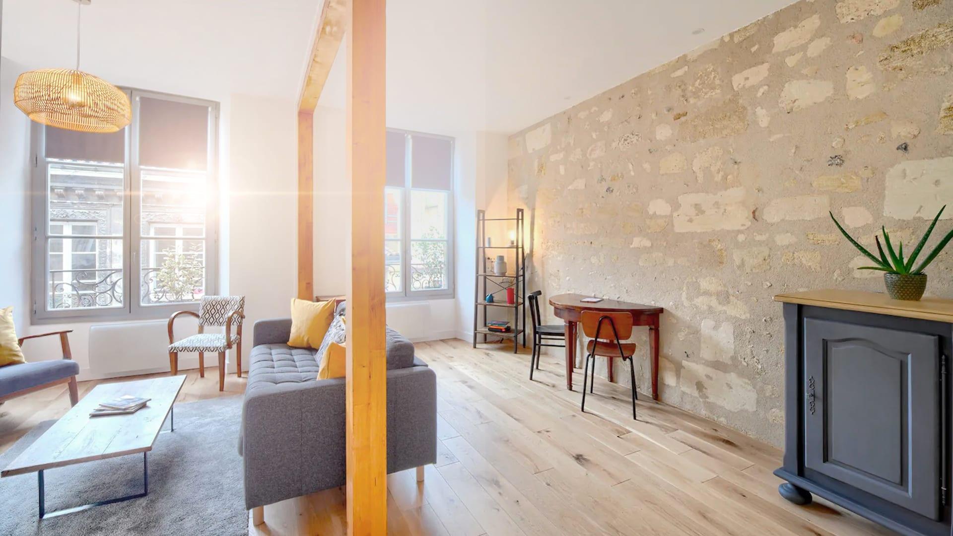 Airbnb à Bordeaux & News — 