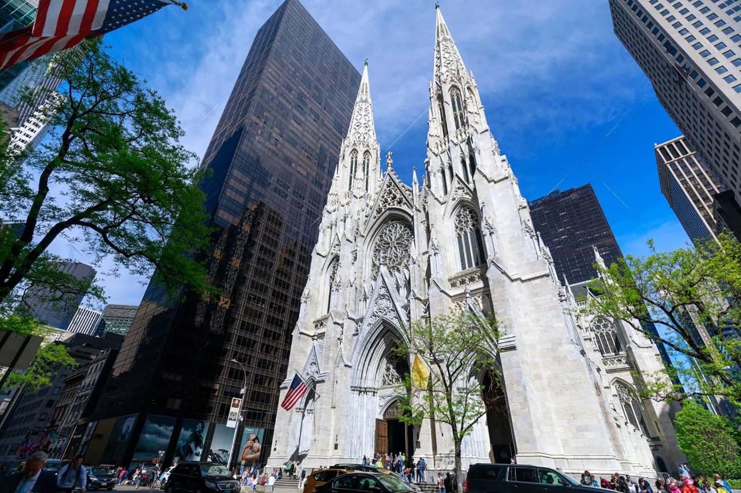 Cathédrale Saint-Patrick : un majestueux joyau néo-gothique au cœur de New York — New York