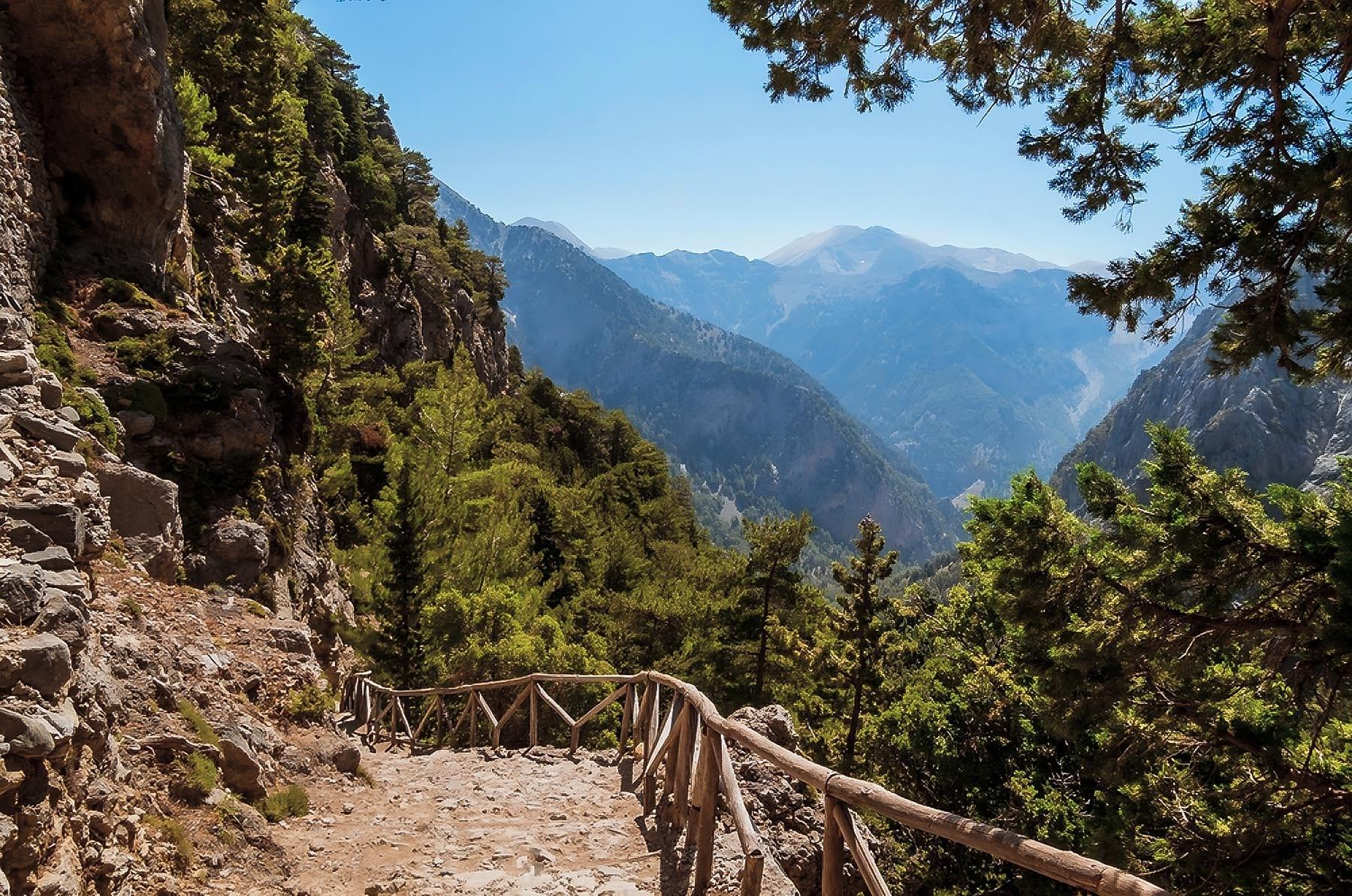 Conquérir les Gorges de Samaria : un guide complet de la randonnée en Crète — Crète