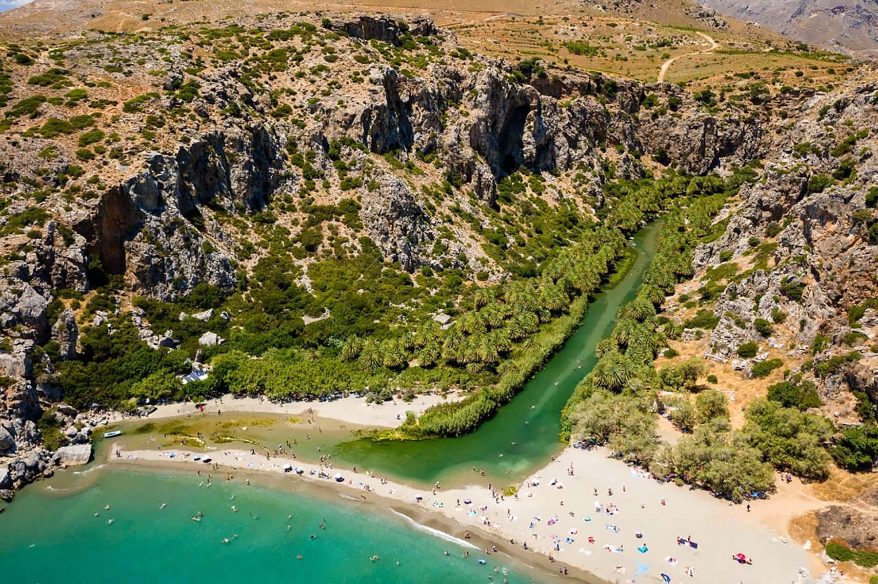 La plage de Preveli : palmiers et oasis en Crète — Crète