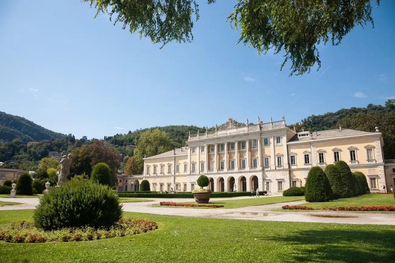 Villa Olmo, Lac de Côme — Un bâtiment historique — Italie