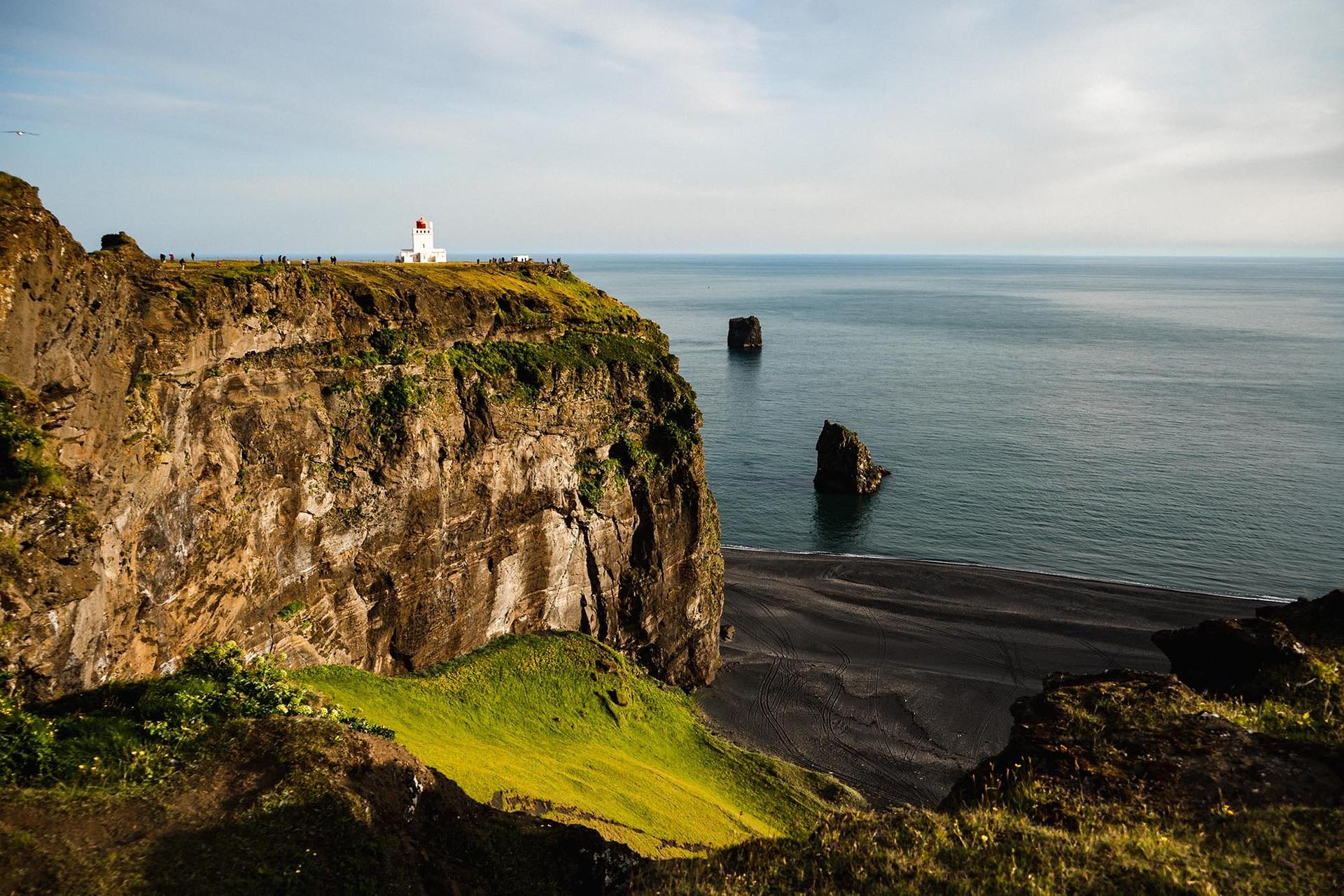 Le guide ultime de Dyrholaey : Macareux, falaises et sable noir — Islande