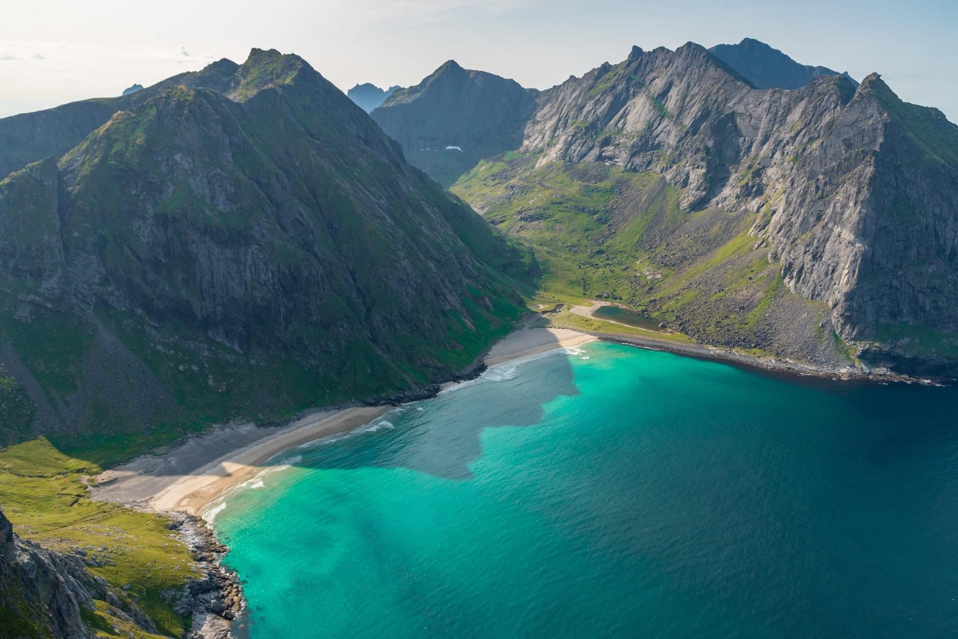 Les plus belles plages des Lofoten : Un paradis arctique insoupçonné — Norvège