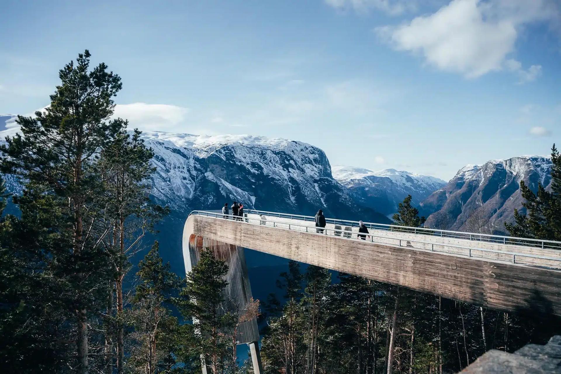 Visiter le point de vue de Stegastein en Norvège — Norvège