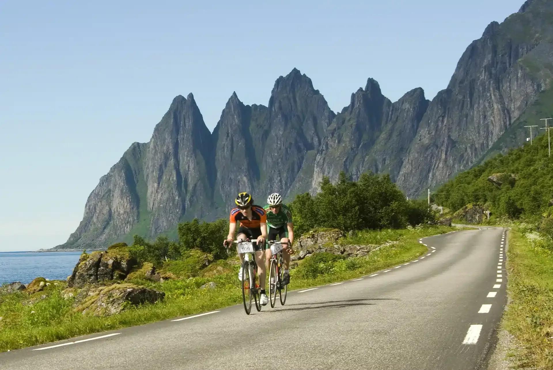 La Route Scénique de Senja : Une Odyssée Norvégienne Époustouflante — Norvège