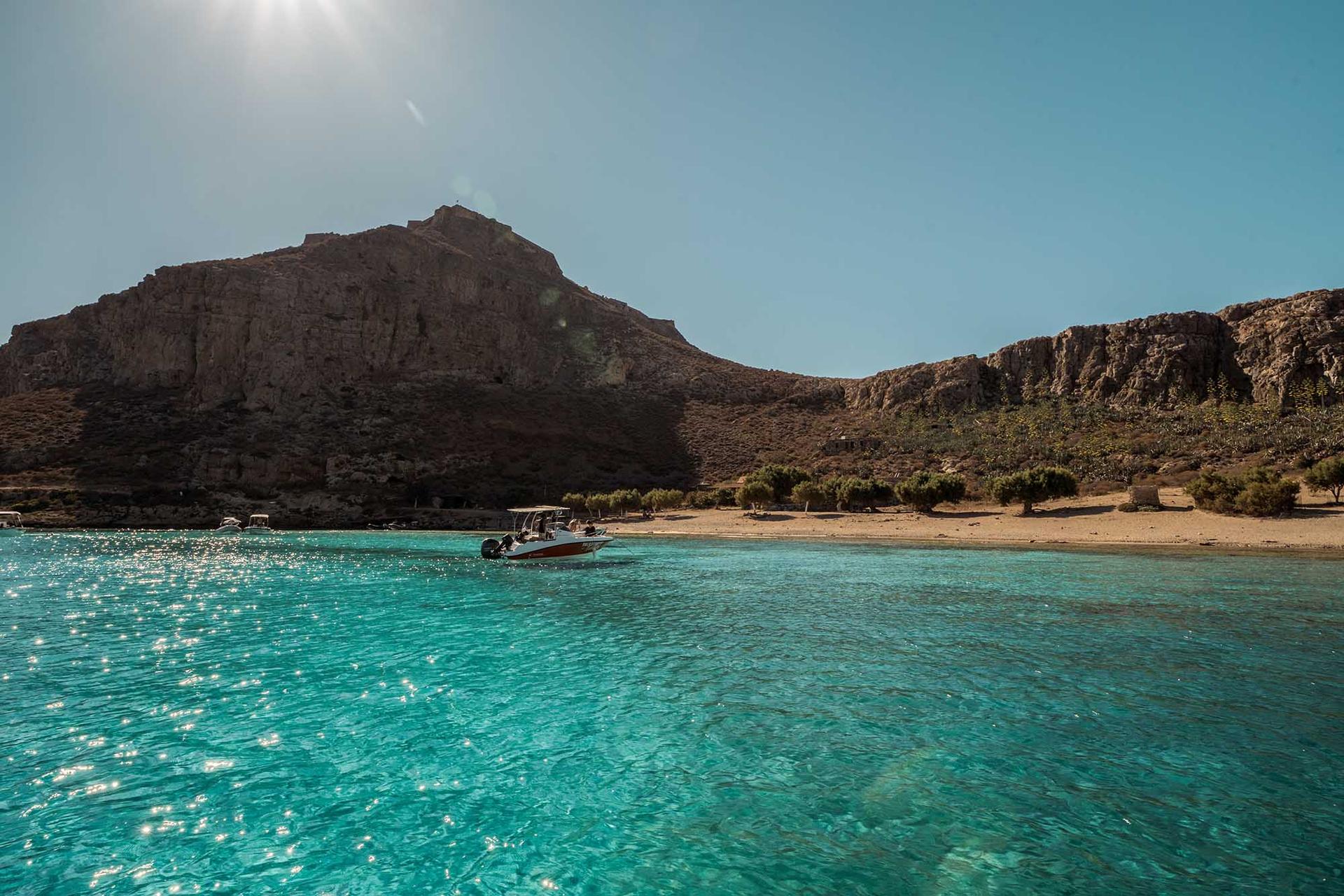 Puis faire escale à Gramvoussa : plus tranquille